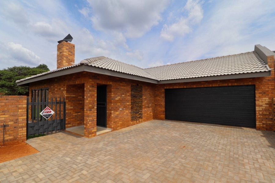 3 Bedroom Property for Sale in Flamwood North West